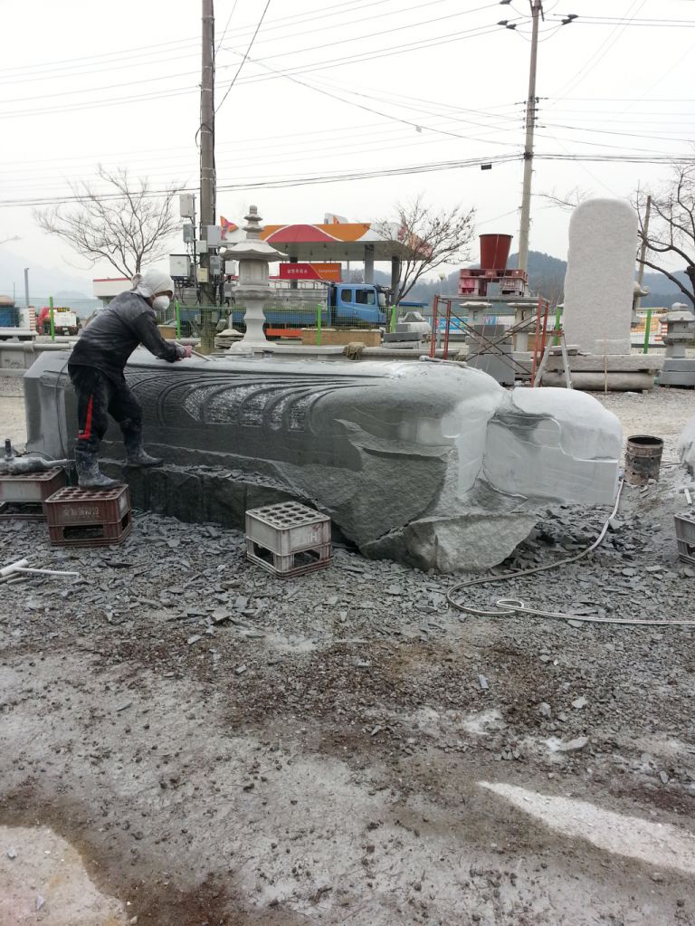 아미타불 조성중